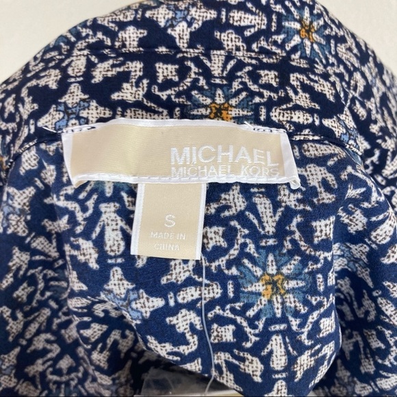 MICHAEL Michael Kors Print Roll-Tab Sleeve Blue Top Blouse Women’s sz Small NEW - Picture 9 of 9